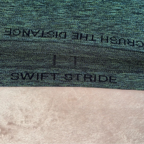 Lululemon swift stride tank top size 6 - Picture 6 of 9